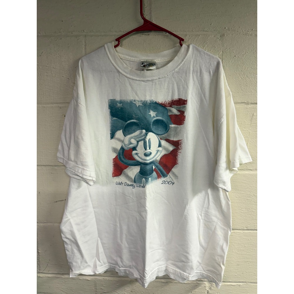 Vintage 2004 Walt Disney World Mickey Mouse American Flag White T-Shirt XL